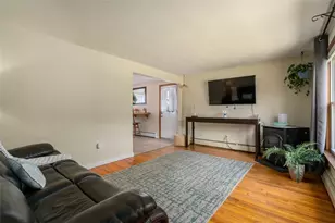 302 Shore Acres Ave, North Kingstown, RI 02852 - Photo 9