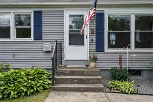 302 Shore Acres Ave, North Kingstown, RI 02852 - Photo 3