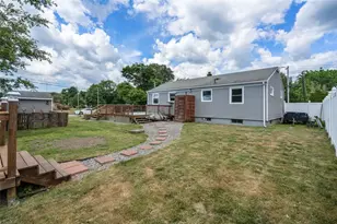302 Shore Acres Ave, North Kingstown, RI 02852 - Photo 21