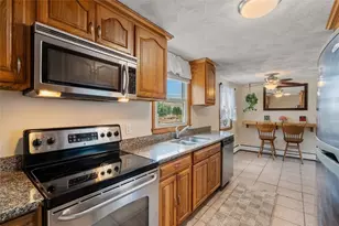 302 Shore Acres Ave, North Kingstown, RI 02852 - Photo 11