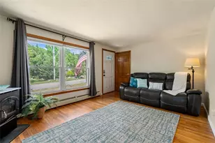 302 Shore Acres Ave, North Kingstown, RI 02852 - Photo 7