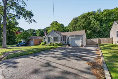 9 Milton Road, Barrington, RI 02806 - Photo 3