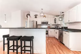 180 Mesa Dr, North Kingstown, RI 02852 - Photo 9