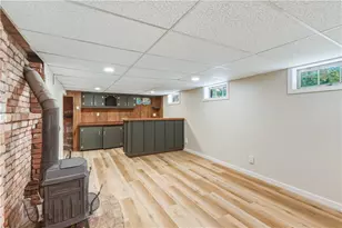 3 Sundale Rd, Cranston, RI 02921 - Photo 29