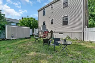 815 Elm St, Woonsocket, RI 02895 - Photo 9