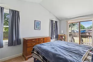 351 Maple St, Warwick, RI 02888 - Photo 7