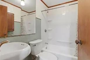 351 Maple St, Warwick, RI 02888 - Photo 13