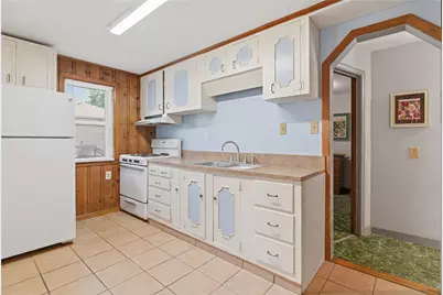 351 Maple Street, Warwick, RI 02888 - Photo 3