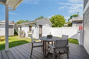 20 Mumford Ave, Newport, RI 02840 - Photo 35