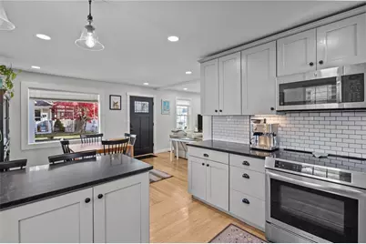 20 Mumford Avenue, Newport, RI 02840 - Photo 9