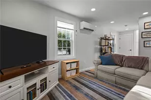 20 Mumford Ave, Newport, RI 02840 - Photo 15