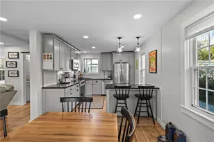 20 Mumford Ave, Newport, RI 02840 - Photo 7