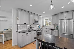 20 Mumford Ave, Newport, RI 02840 - Photo 11