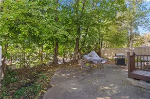 23 Richter St, Providence, RI 02908 - Photo 13