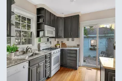 377 Cole Avenue, Providence, RI 02906 - Photo 15
