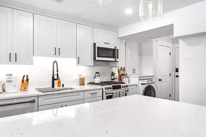 426 Spring Street #B103, Newport, RI 02840 - Photo 9