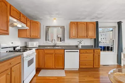 65 Henry Street, Central Falls, RI 02863 - Photo 15