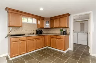 7 Oakcrest Dr, North Providence, RI 02904 - Photo 31
