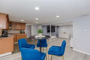 7 Oakcrest Dr, North Providence, RI 02904 - Photo 29