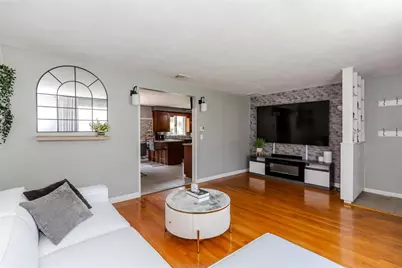 7 Oakcrest Drive, North Providence, RI 02904 - Photo 5