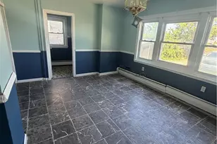 54 Pearl St, Pawtucket, RI 02860 - Photo 5