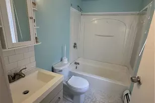 54 Pearl St, Pawtucket, RI 02860 - Photo 9