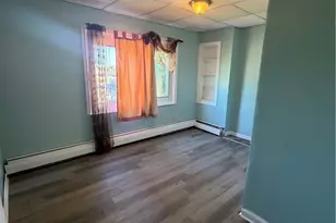 54 Pearl St, Pawtucket, RI 02860 - Photo 11