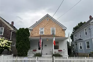 11 Eastnor Rd, Newport, RI 02840 - Photo 1