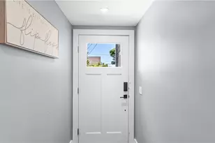 7 Walnut St, Narragansett, RI 02882 - Photo 5
