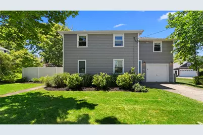 7 Walnut Street, Narragansett, RI 02882 - Photo 3