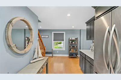 7 Walnut Street, Narragansett, RI 02882 - Photo 17