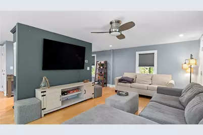 7 Walnut Street, Narragansett, RI 02882 - Photo 13