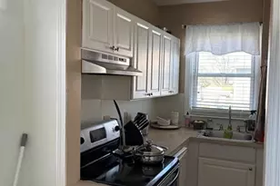 67 Littlefield Ave, Pawtucket, RI 02861 - Photo 9