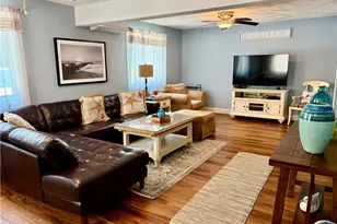 15 Deangelis Dr, Narragansett, RI 02882 - Photo 3