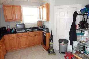 1915 Smith St, North Providence, RI 02911 - Photo 27