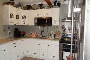 1915 Smith St, North Providence, RI 02911 - Photo 15