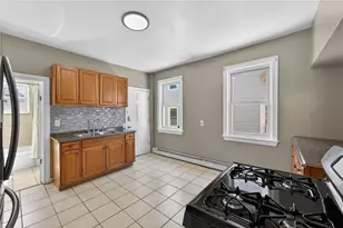 54 Joslin St, Providence, RI 02909 - Photo 9