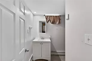 54 Joslin St, Providence, RI 02909 - Photo 27