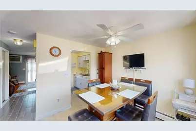 7 Notre Dame Street, Central Falls, RI 02863 - Photo 9