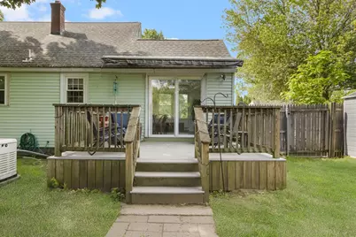 100 Penguin Avenue, Warwick, RI 02818 - Photo 33