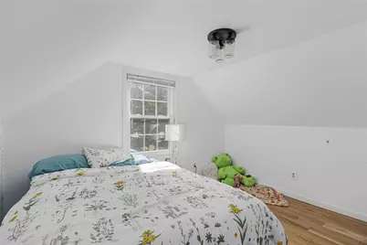100 Penguin Avenue, Warwick, RI 02818 - Photo 25