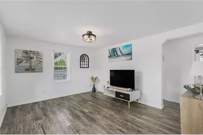 100 Penguin Avenue, Warwick, RI 02818 - Photo 7
