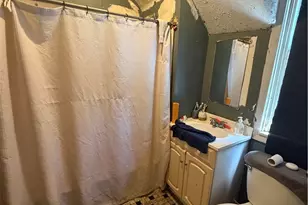 147 Parade St, Providence, RI 02907 - Photo 17
