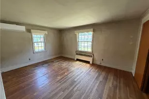 11 Terrace Dr, Bristol, RI 02809 - Photo 13