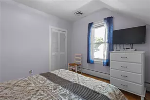 112 Owen Ave, Pawtucket, RI 02860 - Photo 19