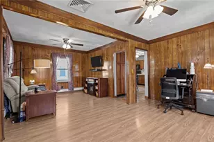 112 Owen Ave, Pawtucket, RI 02860 - Photo 9