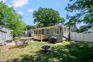 905 Bullocks Point Ave, East Providence, RI 02915 - Photo 3