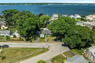 905 Bullocks Point Ave, East Providence, RI 02915 - Photo 31