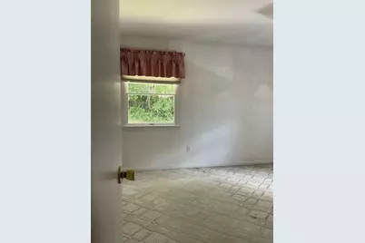 196 E Narragansett Avenue, South Kingstown, RI 02879 - Photo 11