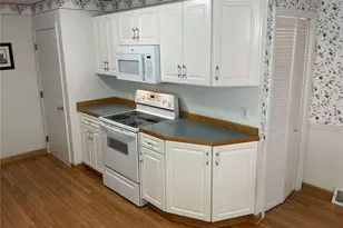 196 E Narragansett Ave, South Kingstown, RI 02879 - Photo 5